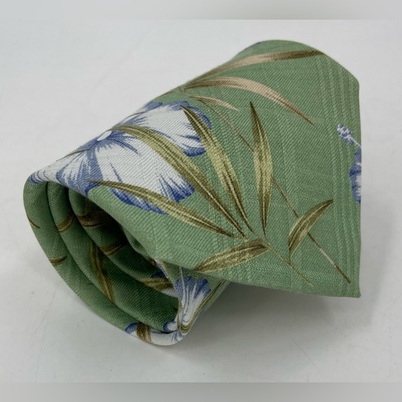 Tommy Bahama Other - Tommy Bahama Floral Hibiscus & Bamboo Green Men’s Silk Necktie Tie 4.25 x 57”